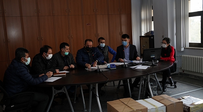 Diyarbakır Büyükşehir Belediyesi 7 bin 500 kişiye dağıtmak için gıda kolisi ihalesini gerçekleştirdi