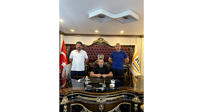 Kanaat Önderi Hüseyin Kuruçay’dan Mevlid Kandili Mesajı