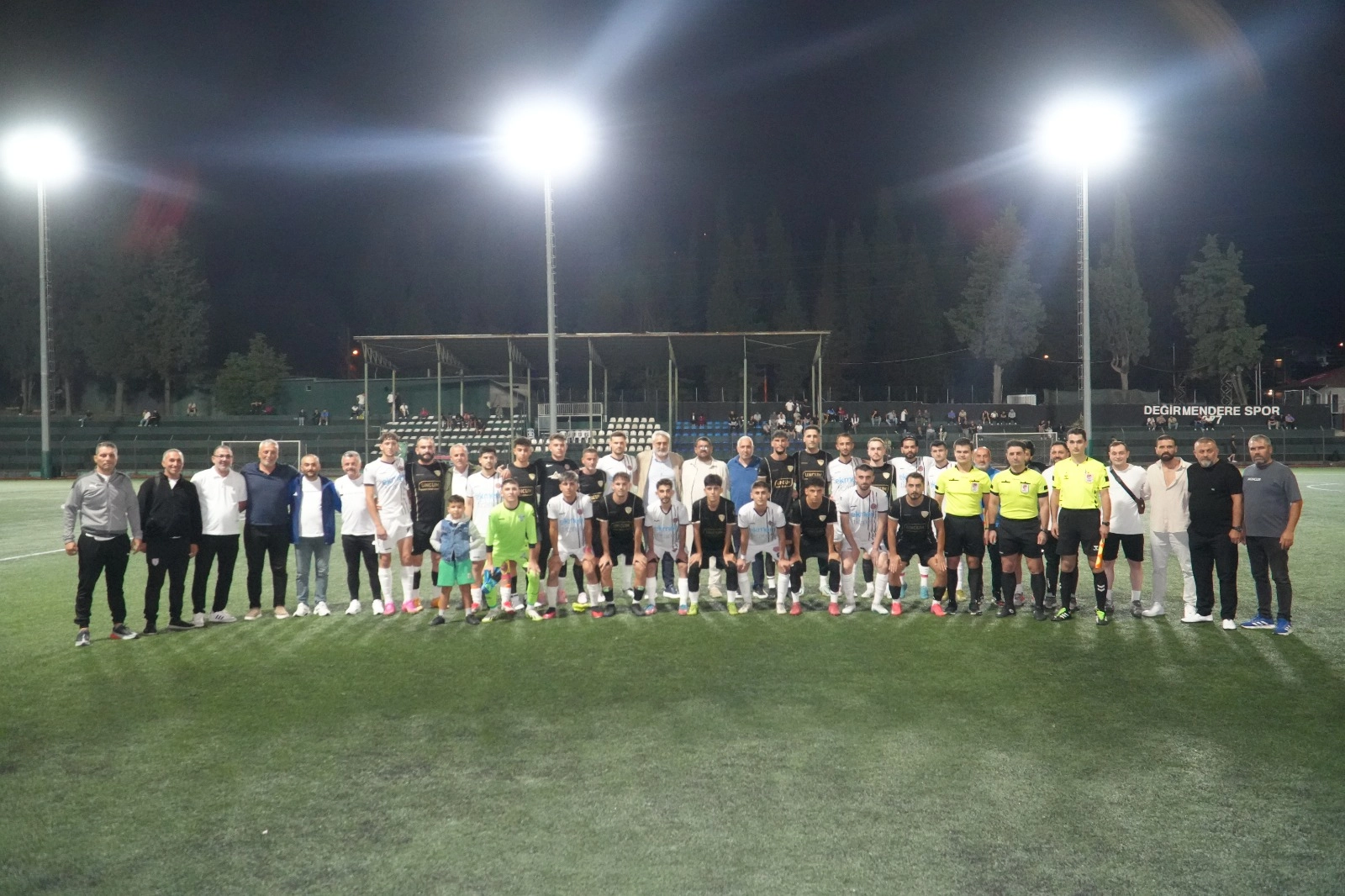 Gölcük’te Başkanlık Kupası Futbol Turnuvası başladı